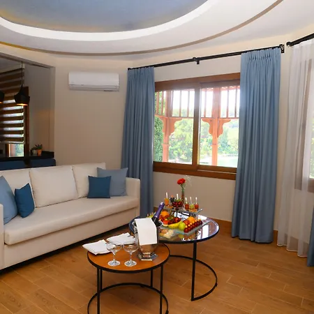 Semesteranläggning (resort) Club & Letoonia