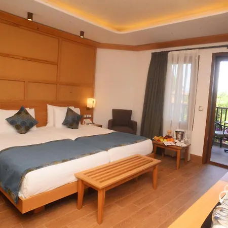 Resort Club & Letoonia