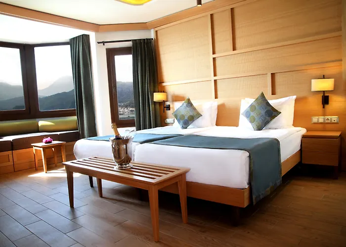 Club & Letoonia 费特希耶