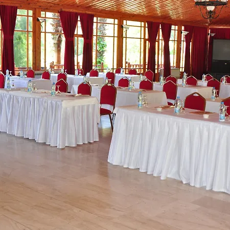 Club & Letoonia Φετιγιέ