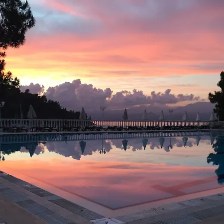 Θέρετρο Club & Letoonia 5*