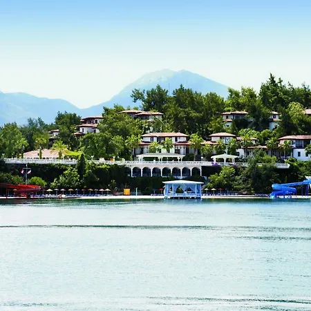 Θέρετρο Club & Letoonia