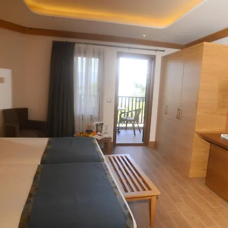 Club & Letoonia Resort