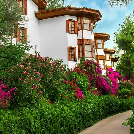 Resort Club & Letoonia 5*