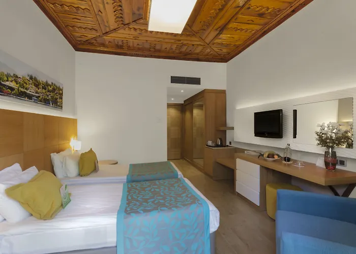 Resort Club & Letoonia