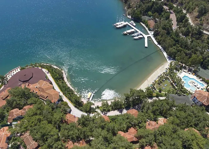 Resort Club & Letoonia 5*